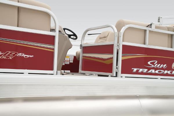 Slide: The Image of Manufacturer Provided Image: Sun Tracker Party Barge 18 DLX - 26